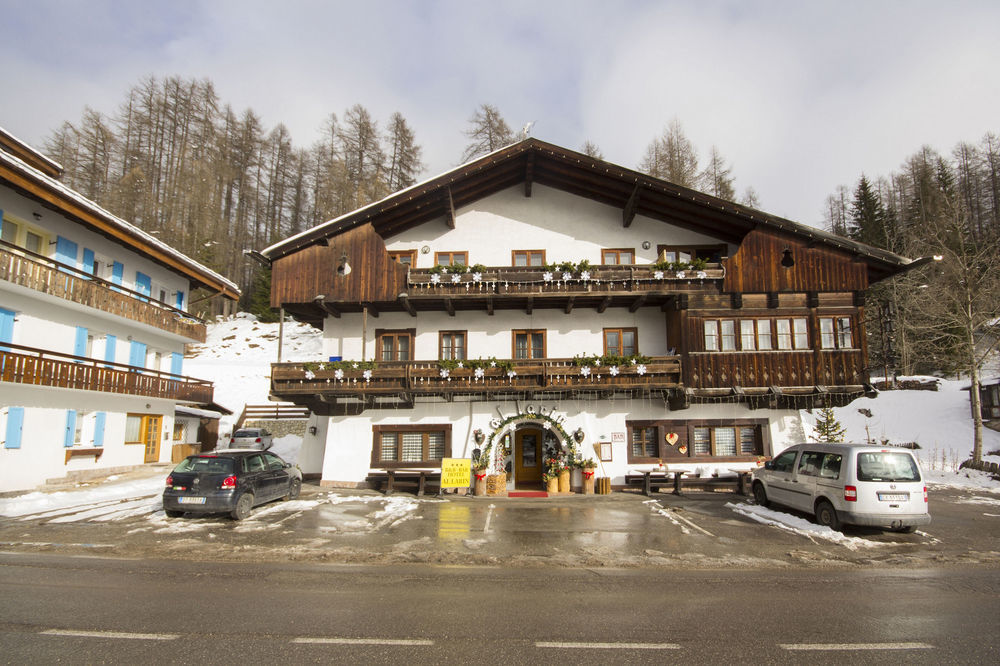 Hotel Al Larin Кортина д'Ампецо Екстериор снимка